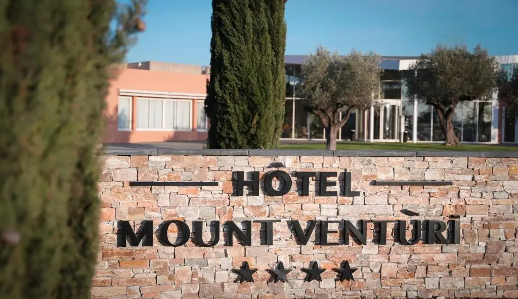 Hotel Mount Venturi – Restaurant / Seminaires / Padel