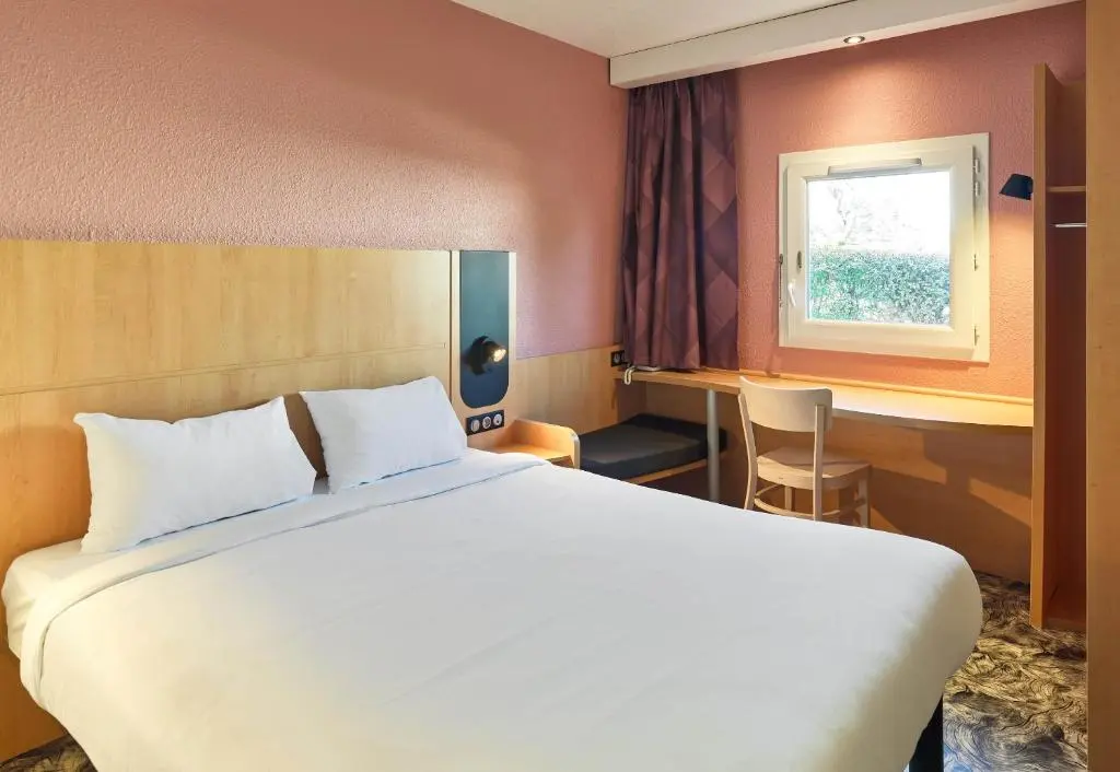 B&B HOTEL Orly Rungis Aeroport 3 etoiles