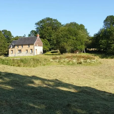 La fermette – chambre d&rsquo;hotes dans environnement calme et arbore