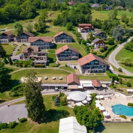 Residence Hoteliere Les Chataigniers