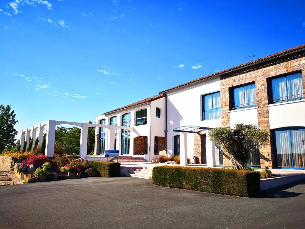 Maison Toussaint – Chambre & institut de beaute