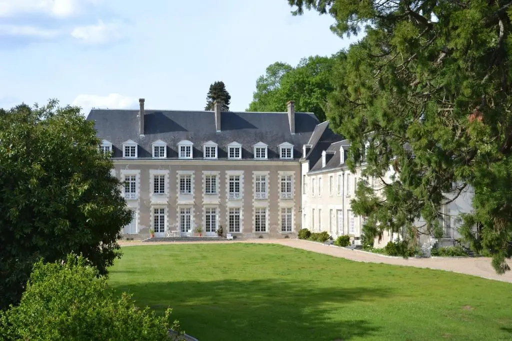 Chateau de Saint Ouen les Vignes