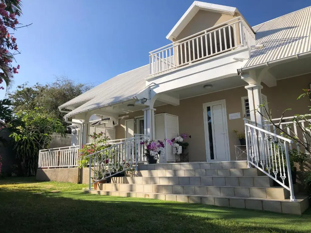 La Villa Mae