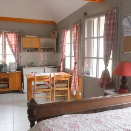Gite , Hotel , Roulotte , Chambres d’hotes Airbnb Saint-Pol-sur-Ternoise