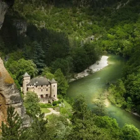 Demeures & Chateau de la Caze