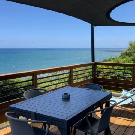 Les pailles en queue: Location saisonniere de Charme & Standing avec jacuzzi, l’ocean comme seul horizon a la Reunion