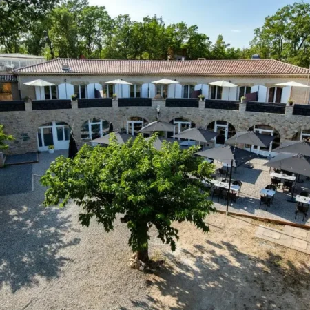 Hotel – Domaine de la Mautanne