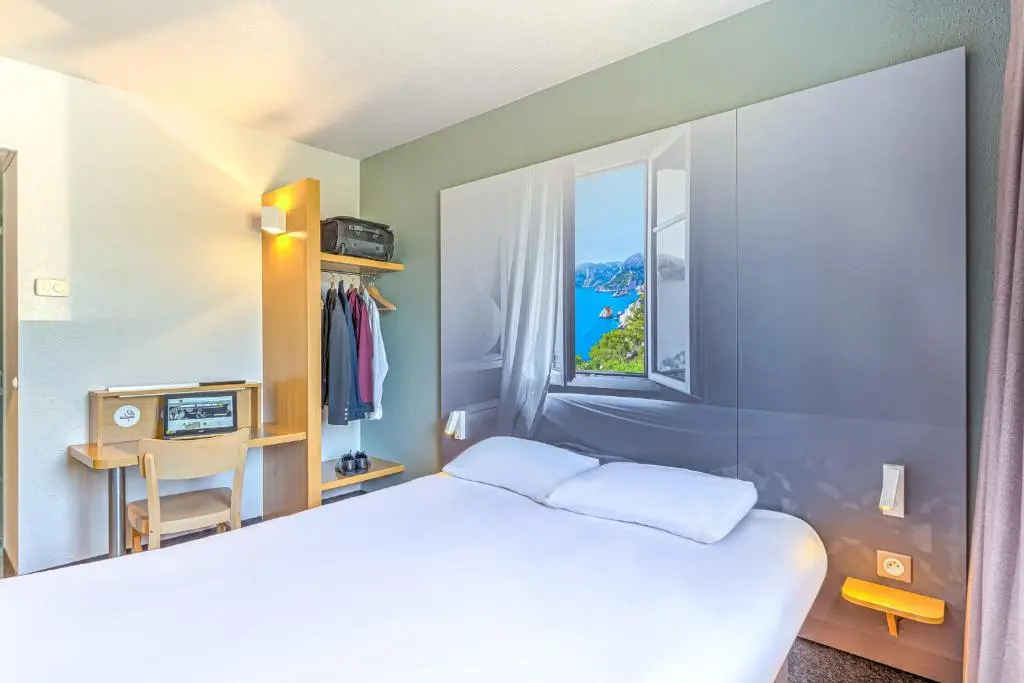 B&B HOTEL Salon de Provence
