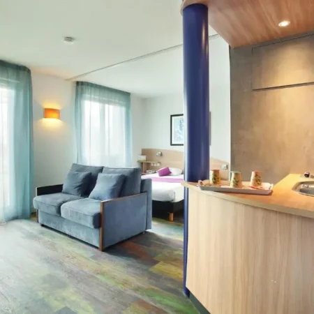 Hotel Suite-Home Orleans Nord – Saran