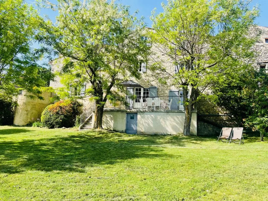 Gite La Bastide de la Loge au pied du Mont Ventoux