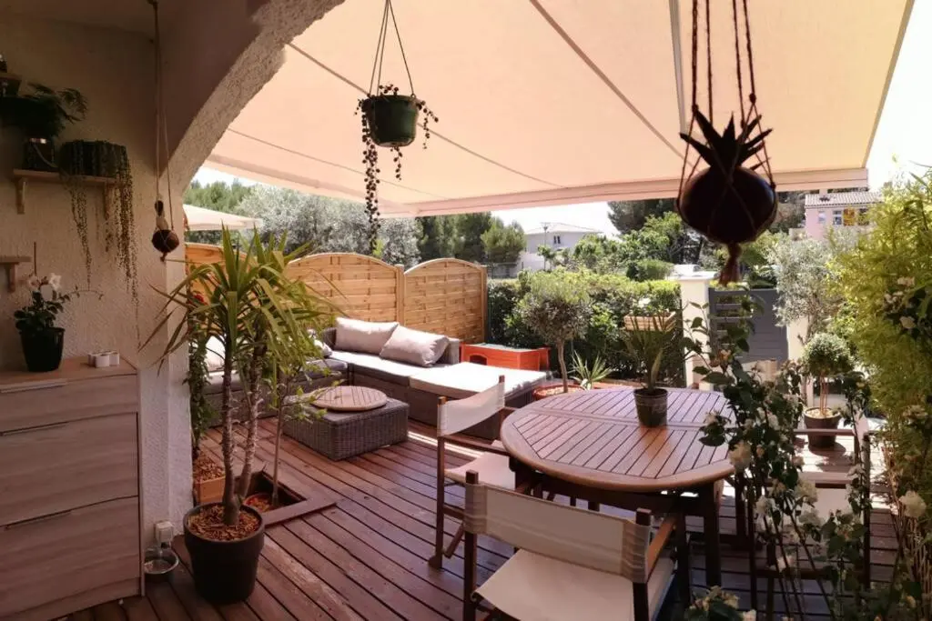 La Terrasse Ensoleillee de Sausset – Cote Bleue