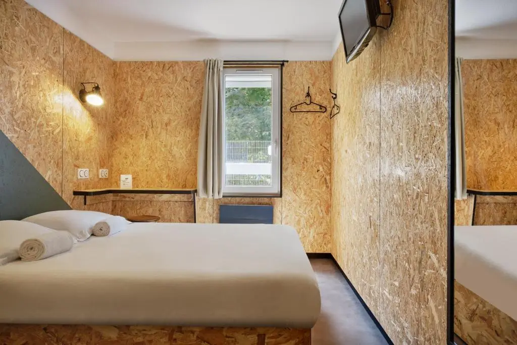 HOTEL MOUSTACHE Lille – Seclin