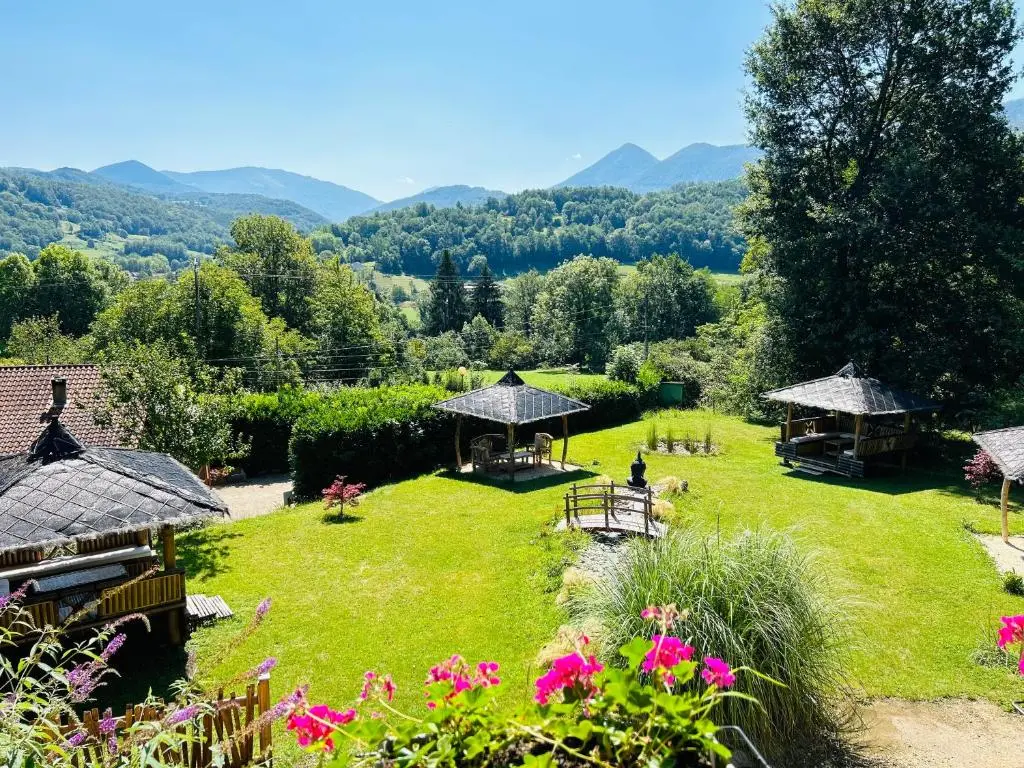 Camping-Gites Au Songe du Valier