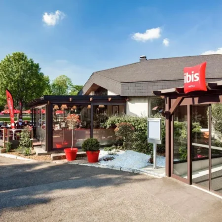 ibis Senlis