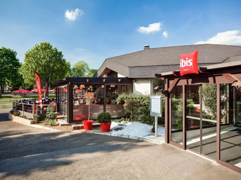 ibis Senlis
