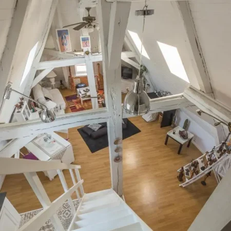 Chez Lancelot, Elegant Home