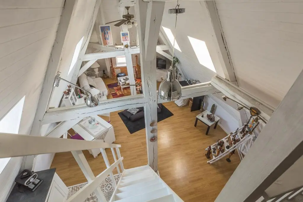 Chez Lancelot, Elegant Home