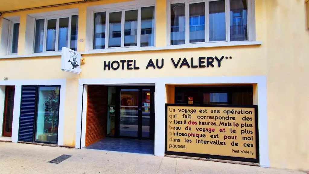 Au Valery