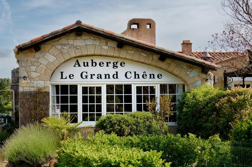 Hotel – Auberge du grand chene