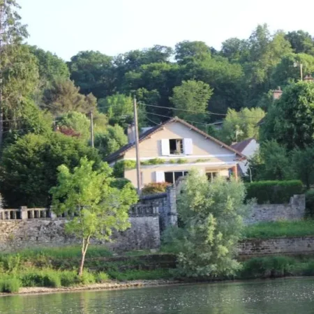 Un balcon en foret