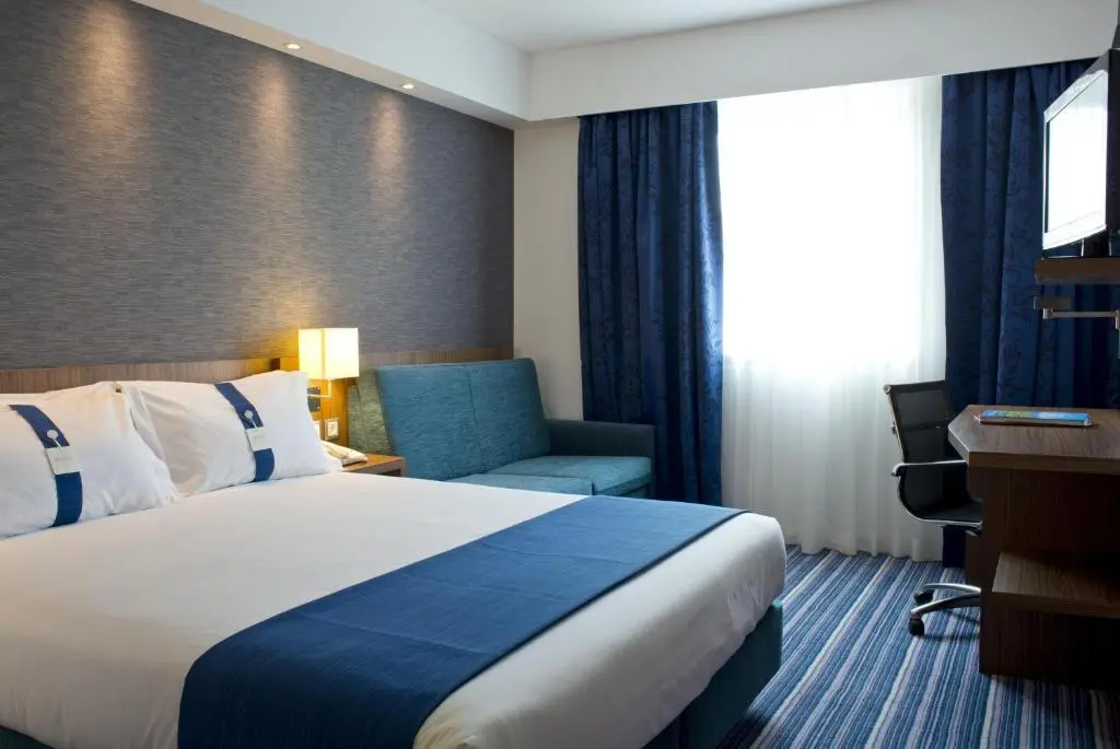 Holiday Inn Express Toulon – Estates, an IHG Hotel