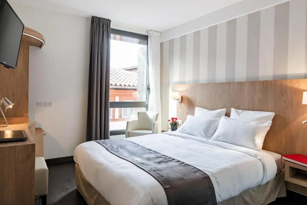 Hotel Le Pere Leon