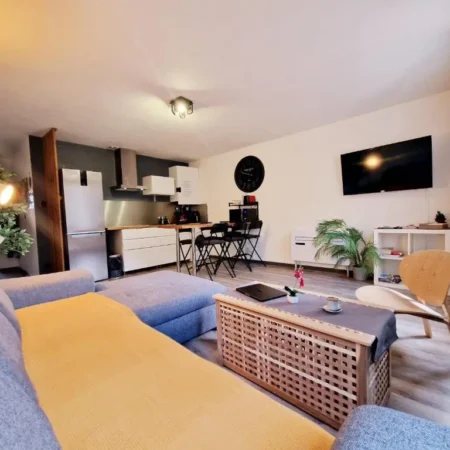 LE DROMARDECHOIS – Gite meuble Ardeche – ECOLODGITE DROME ARDECHE