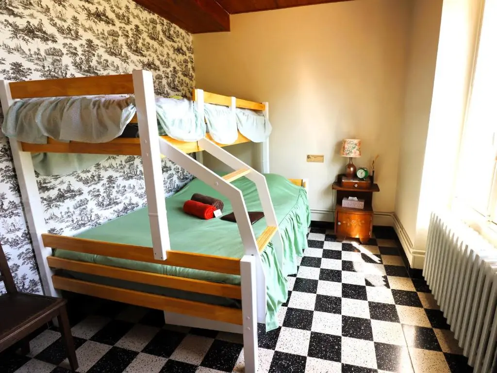 Bienvenue chez Meme (gite, hebergement et location de chambres proche Guedelon)