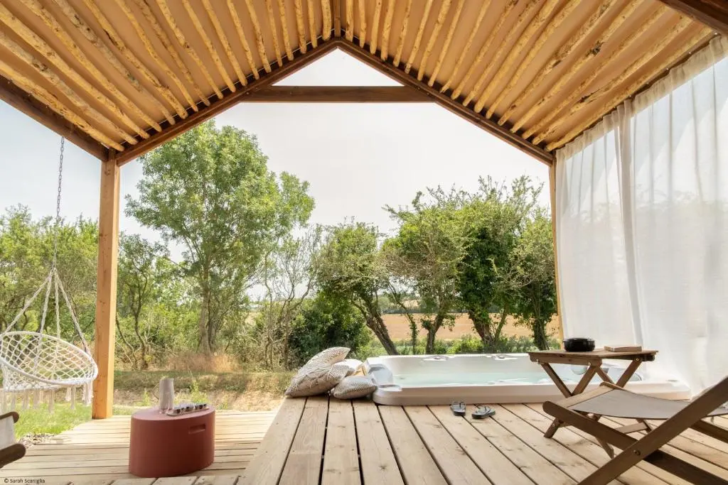 CAMPING DAMONA LODGES