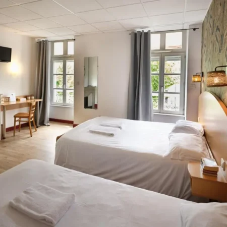 Hotel De Paris Et Des Voyageurs