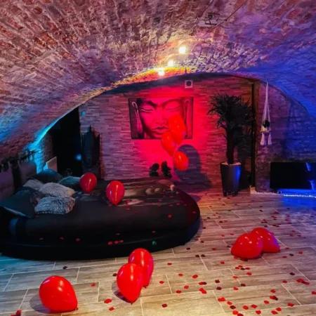 Loveroom