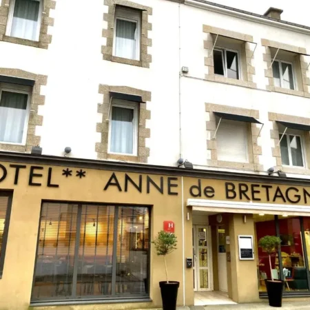 Contact Hotel Anne de Bretagne deux etoiles