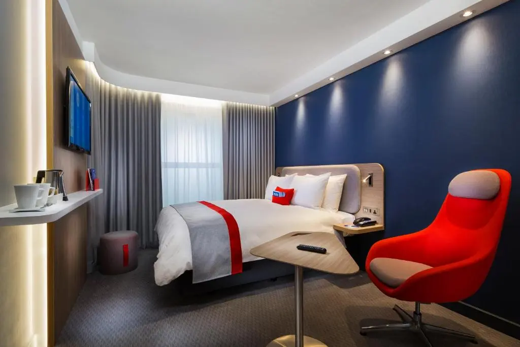 Holiday Inn Express Paris – Velizy, an IHG Hotel