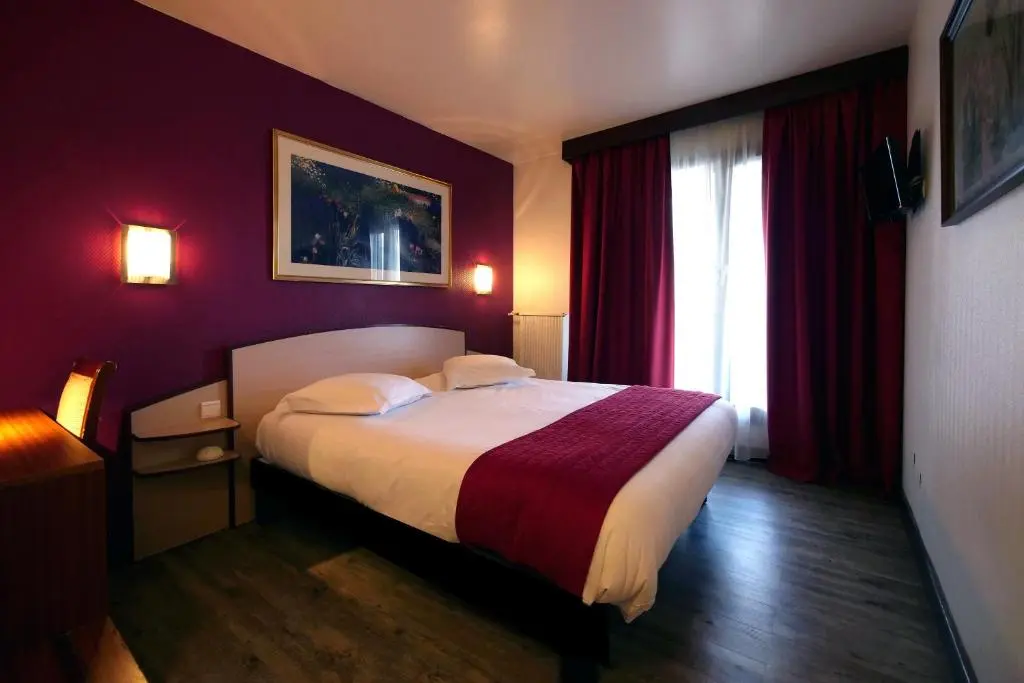Hotel Plus
