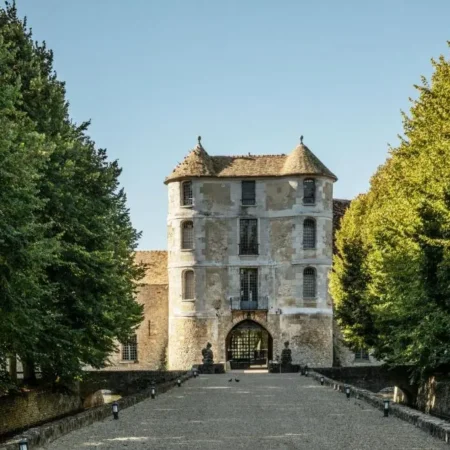 Chateau de Villiers le Mahieu – Les Maisons de Campagne